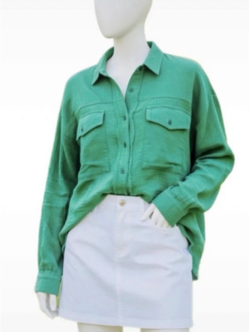Fantastic Fawn Kelly Green Button-Front Utility Shirt - Women NWOT oversized M